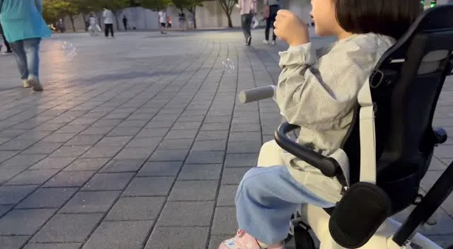 7월 4일 주한미대사님 오시는 날

7/4 토요일 그 다음날은 일요일!

주말은 푸르고 사랑하는 대한민국 국민들이 있는 올공!

낮에 오시는 분