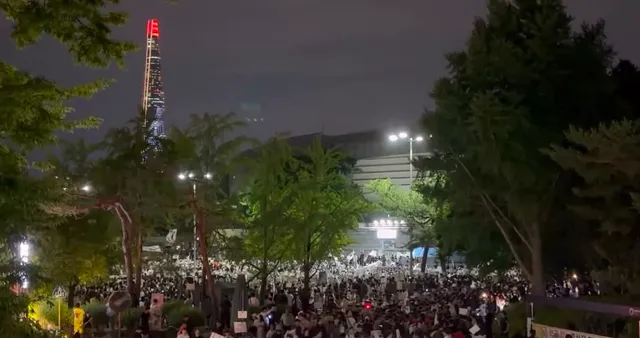 부모님이랑 밥 먹고
집에서 쪽잠 잔다는게 2시간 자버렸습니다…

엄마한테 왜 안깨웠냐니까 
코도 안고는 놈이 코를 골아서 못깨웠다는….

다시 