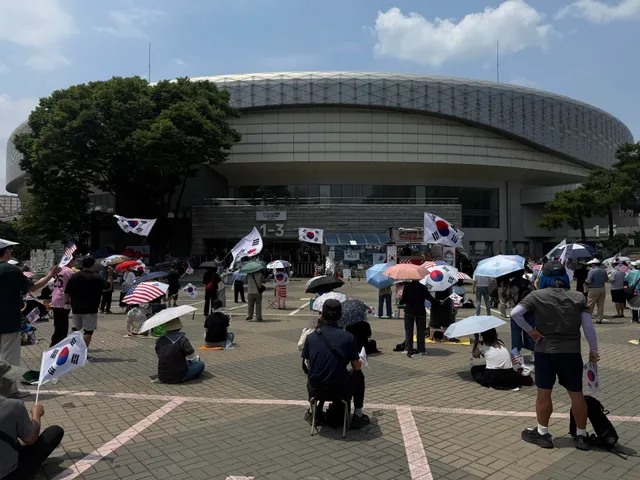 7월 1일. 매일 와서 작은 목소리라도 내고 싶지만 그럴 수 없었는데, 오늘 마침 근처 오전 교육이 있어서 한시간이라도 다녀오자 싶어 오랜만에 