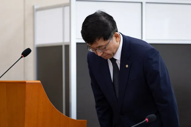 선관위 "자체 해결 어려워…잠실 투표함 공개 검증 동의"

선관위 "자체 해결 어려워…잠실 투표함 공개 검증 동의", 여야·시민단체 입회 검증에