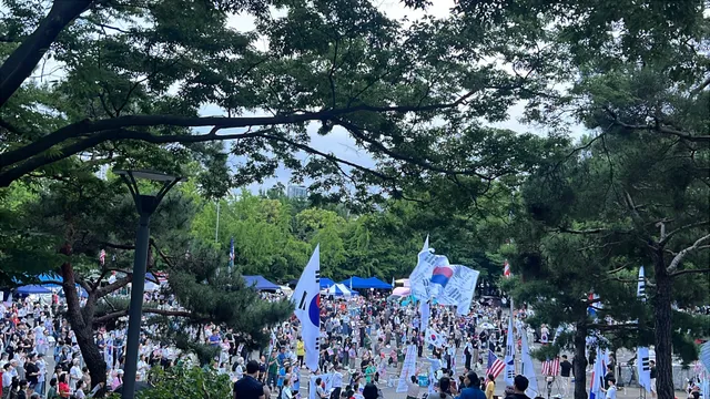 시간 없으시겠지만 인간적으로 너무 멀지만 좀만 
힘내서 퇴근하고 올공에서 봐요 🇰🇷🇺🇸 

오늘 부터 이 한 몸 바쳐 막아볼게요 ~!~!