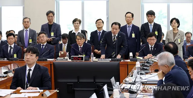 여야, 부실 선관위 한목소리 맹폭…사전투표·잠실 시위엔 이견(종합)

(서울=연합뉴스) 이정현 조다운 이율립 기자 = 여야는 1일 국회 투표용지