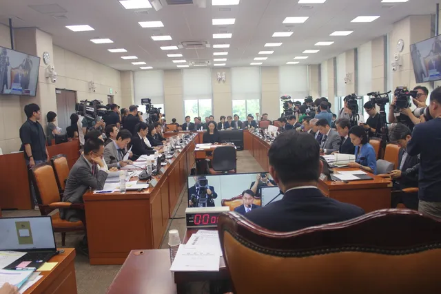 중앙선관위 "향후 투표용지 '선거인 수 100%' 인쇄···축소 시 의결"

투데이코리아=이기봉 기자 | 중앙선거관리위원회가 향후 선거부터 투표