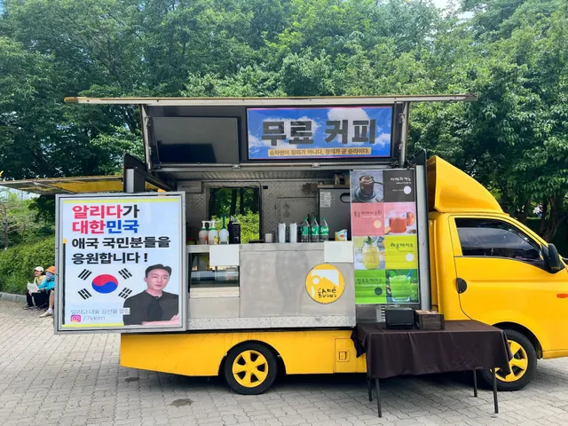 대한민국을 지켜주세요
다들 너무 감사합니다. 

필요한 부분 있으시면 말씀주세요
저희 회사에서 전액 부담하겠습니다.

1-1  1-2사이에 있습