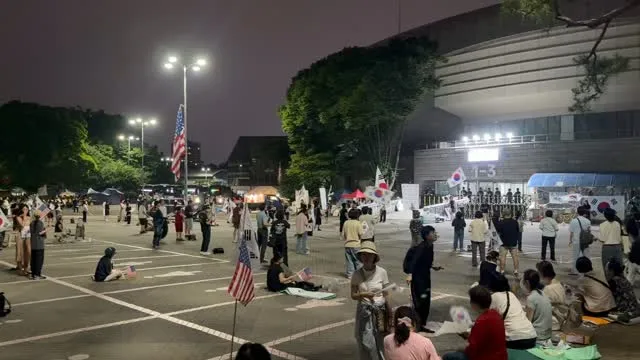 7월 1일 수 23:00

벌써 한달이다

애국가가 이렇게 마음을 울리는 노래였나