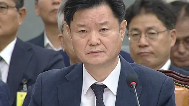 ‘패가망신 발언’ 부적절 지적에 서울청장 “불편했다면 유감”

박정보 서울경찰청장이 개표소 봉쇄 시위를 두고 ‘패가망신’을 언급했던 것에 대해 