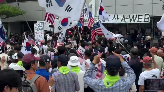 부디.

우리가 투표권을 찾기 위해 나아가는 순간이기를 기도합니다.