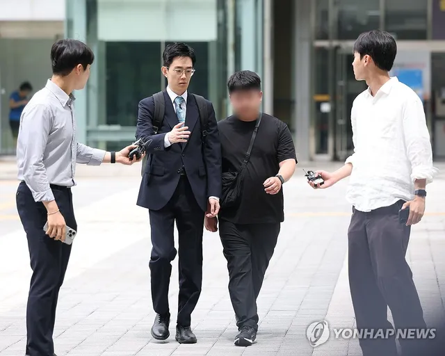 "선관위 직원이 위장" 시위중 경찰관 때린 20대 남성들 구속기로

(서울=연합뉴스) 양수연 기자 = '잠실 개표소 봉쇄 시위'에서 선관위 직원