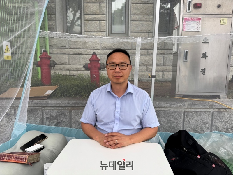 "한국교회 더는 침묵 안 된다 … 국민 신뢰 회복 위한 선거제도 바로 세...

"한국 교회가 지금처럼 침묵하고 있으면 안 된다. 교회가 먼저 