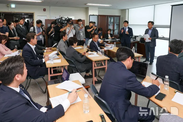 국조특위, 송파선관위 선거관리 질타 "단순 계산 실수 아닌 민주주의 배...

[서울=뉴시스] 이승재 기자 = 국회 6·3 지방선거 투표용지 부