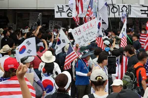 27일 만의 진입, 40분 만의 퇴장…투표함은 손도 못 댔다

6·3 지방선거 당시 발생한 ‘투표용지 부족 사태’의 진상을 규명하기 위한 국회 
