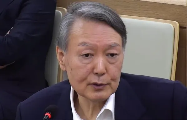 법정에서 콕집어 '선관위 군투입' 직접 해명한 윤석열... 왜?

윤석열씨가 내란우두머리 사건 항소심 공판에서 계엄군의 선관위 투입은 부정선거 