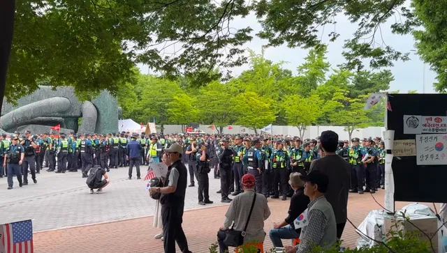 현재 올림픽공원 핸드볼경기장에
경찰분들 도착하셨습니다.