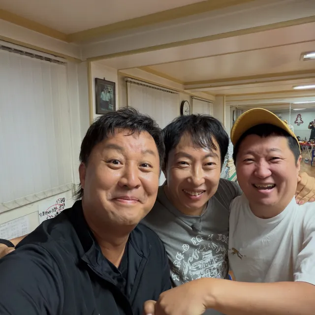 반갑고반갑고 또 반가운 우리들…..👐……