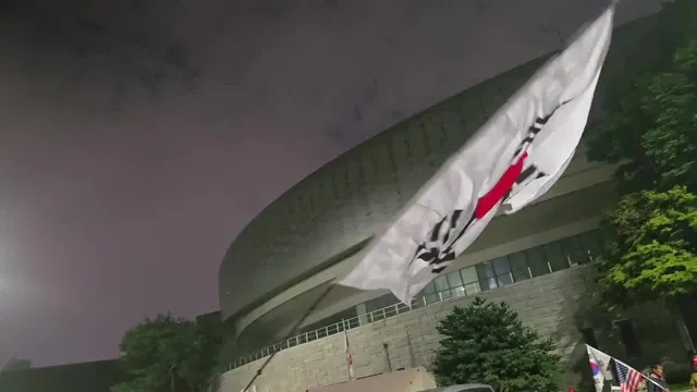 여전히 올공!!!
비 왔어도 올공!
경찰들이 처들어왔어도 올공!!
멸공 올공🇰🇷✨🫧