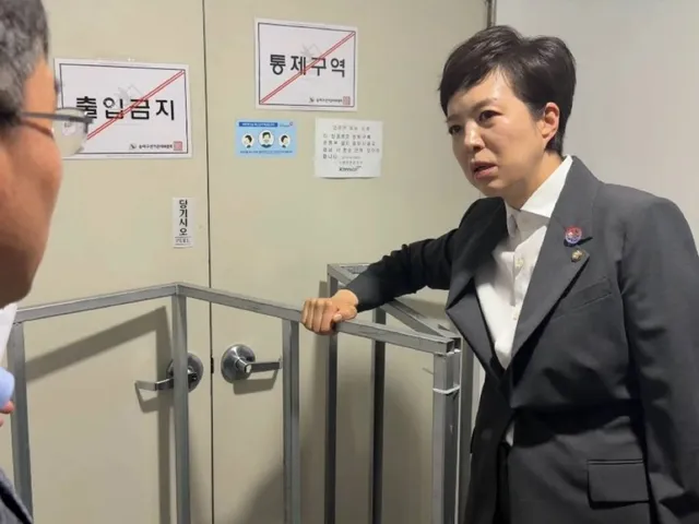 올공 개표소 문을 열었습니다.
6.3 참정권 침해 사태 한달만입니다.
이제 진실의 문, 심판의 문을 열겠습니다. 

#야당추천특검
#선관위뒤에숨