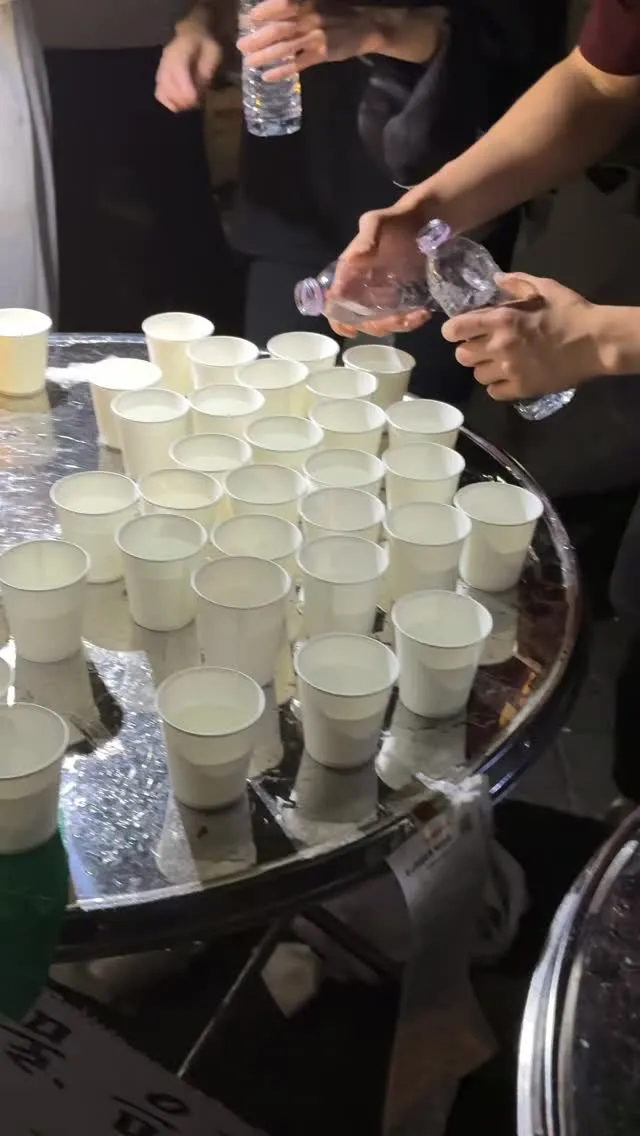 누가 올림픽공원 근황이라며
불법주차 심각
얻어먹고
쓰레기 막 버린다는 선동질 하던데

그딴 루머 선동 글 작성할 시간에 잠이나 주무세요.

현장