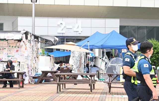 합수본, ‘투표용지 보관상자 폐기 의혹’ 송파구 선관위 관계자 조사

6·3 지방선거 ‘투표용지 부족 사태’를 수사 중인 검·경 합동수사본부(차