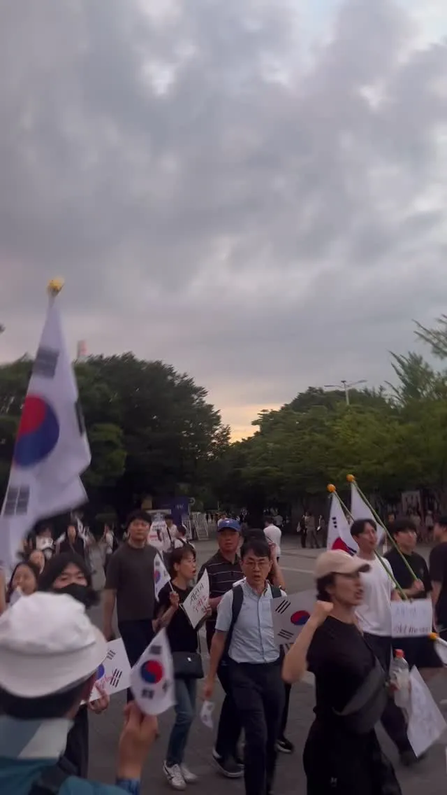본질은 부정선거 재선거입니다
부정선거 척결 없이 재선거는 없습니다
부정선거는 특정 정치세력
개입이 아니라 판단했습니다