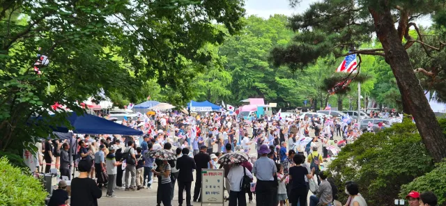 가야지~가야지~올공 가야지~
가야지~가야지~스벅 가야지~
가야지~가야지~(찢쨰명)깜빵 가야지~