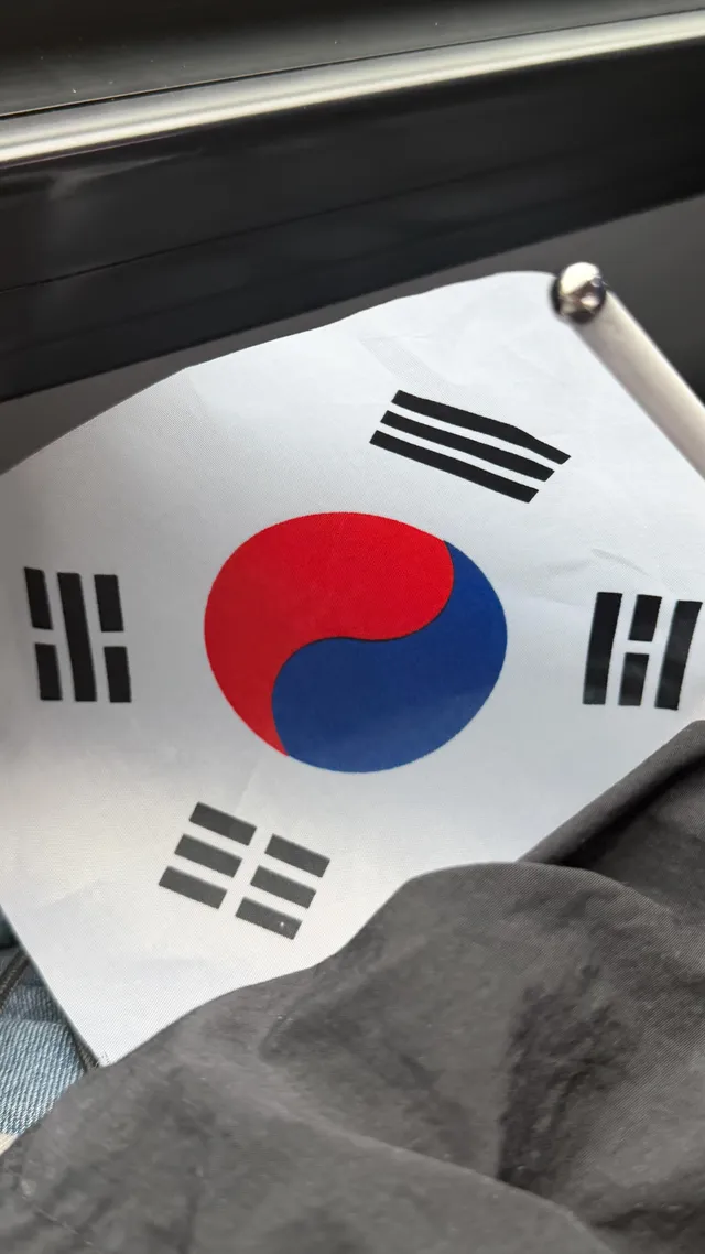 고딩 시험 끝났습니다!! 친구랑 놀다가 올공 갈게요🫪🇰🇷