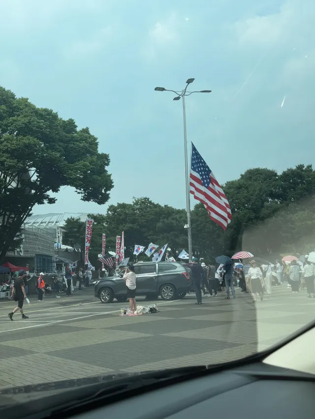 역삼동 —> 올림픽공원 무료픽업완료 

혼자 올공가는 길에 연락 받고 픽업당하셨습니다 .. ㅎ

올공에 조금 있다가 저녁에 무료픽업 진행하겠습니