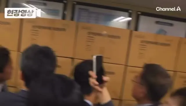 투표용지 부족이 아니라 투표용지 미지급이다
주진우도 부정선거를 외치게 만든 그 증거

야당 추천 특검만이 유일한 답이다
