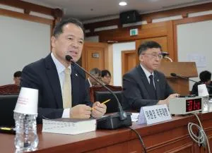 與, 재검표 수용…선거 34일만 잠실 247만표 봉인 풀린다

매일일보 = 김수빈 기자 | 더불어민주당이 7일 6·3 지방선거 투표용지 부족 사
