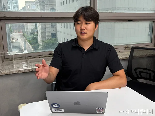 1점차로 삶 갈리는데 "선거마저 불공정?"…청년이 거리로 나간 이유

"좌우의 문제가 아니라 사회의 부조리에 저항하는 것입니다. "  지난 2일