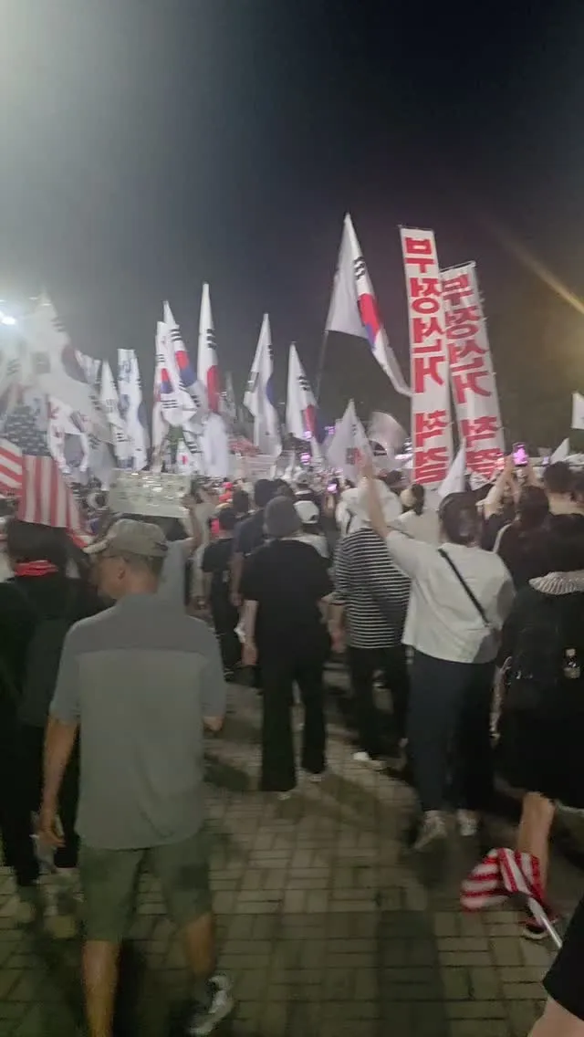 in 올공
재선거 행진
😍 😍 😍