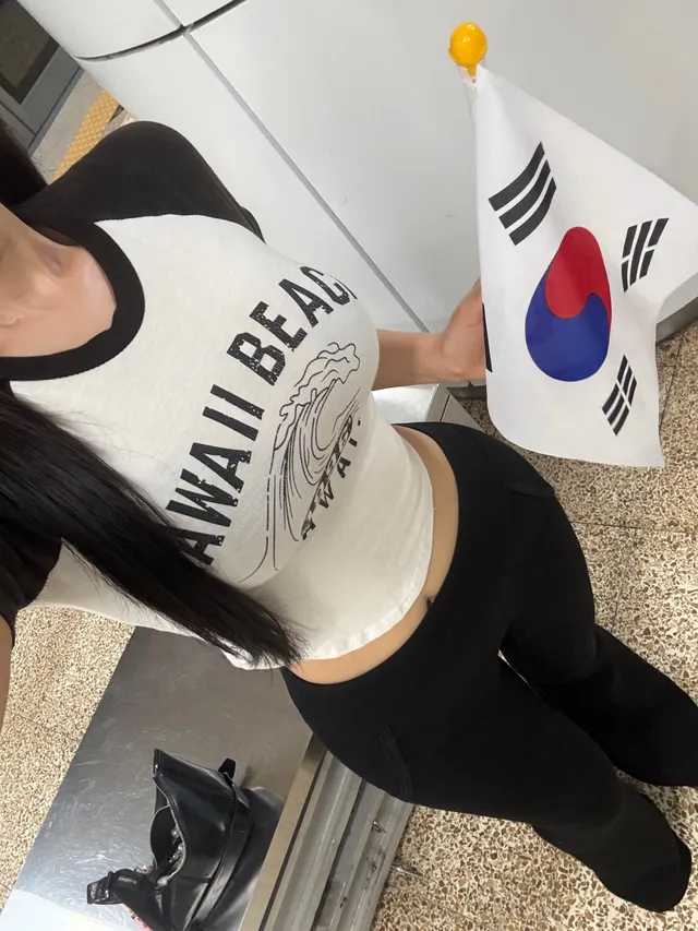 환복하고 올공 출발
오늘은 내향인존 드가서 숨어있다 와야지🥵🇰🇷