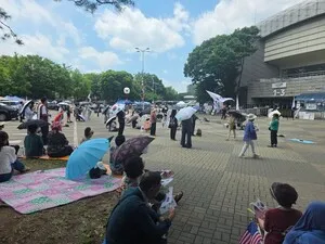 폭염도 못 막은 잠실 참정권 집회… "얼음물 나르다 보면 온몸이 땀범벅...

[천지일보=홍보영 기자] “얼음물 한 번 가지러 다녀오면 속옷까지