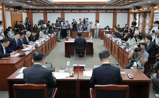 선관위 "잠실 투표용지 247만장, 이송 전 검증에 9시간·5천만원 필요"

중앙선거관리위원회가 서울 송파구 잠실 올림픽공원 개표소에 보관 중인