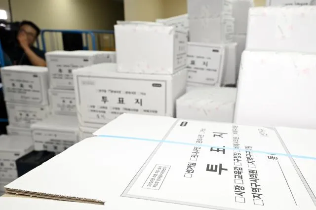 [아주사설│기본·원칙·상식] 247만장의 투표지가 던진 질문

잠실에 보관 중인 투표지 247만여 장을 둘러싸고 정치권이 다시 움직이고 있다. 