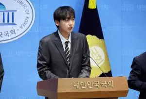 정민철, 민주당 최고위원 출마…"문화전쟁 이길 정당 만들겠다"

매일일보 = 이현민 기자 | 정민철 더불어민주당 정책위원회 부의장이 7일 8·1