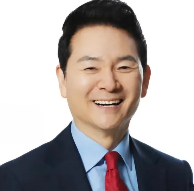 정계개편 설(說)-신당창당 설(說)...왜 나오나?

필자/ 장성민  전 국회의원  ©브레이크뉴스코스피가 사상 첫 ‘9천피’에 오른 지 불과 2