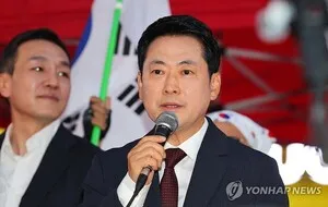 [이슈] 전국 돌며 '재선거' 외치는 장동혁…퇴진론 돌파 노리나

장동혁 국민의힘 대표의 광폭 행보가 가속화되고 있다. 전국을 돌며 6·3지방선