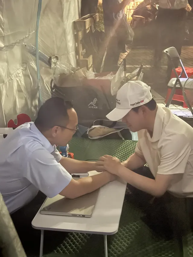 7/7(화) 올림픽공원 1일 1장동혁대표님 
‘너는 입틀막하고 나는 재판재개’