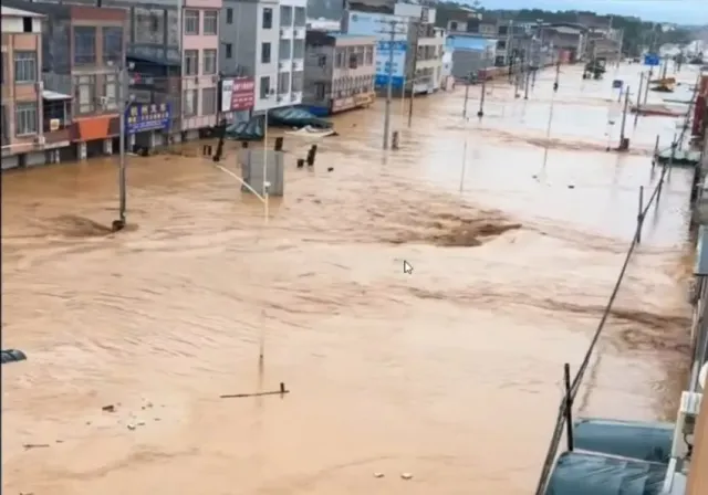 중국 바비 태풍 피해 상황

바비가 맡은 일을 잘 수행한 것 같습니다

중국이 조금은 착해졌을까요?