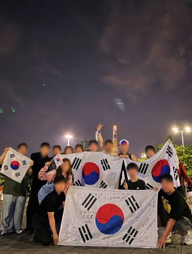 🇰🇷 7월 11일 올림픽공원에서 함께한 애국청년들의 기록입니다 🇰🇷

“올림픽공원에서 아직도 해요?” “거기서 뭐해요?” 
“근데 왜 뉴