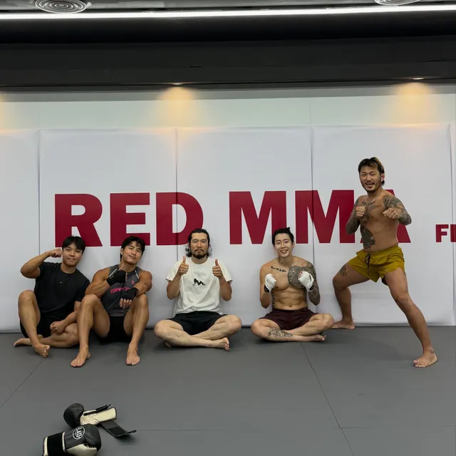 재밌는 토요일 자주 웃자!
잠실 MMA는 레드 MMA로! 👍🏽🔥
#잠실 #레드mma