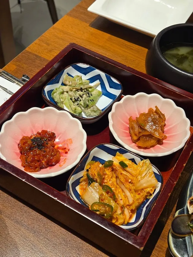 🚩미포집 롯데월드몰점

미녀해물장정식😍

#잠실롯데월드몰맛집 #잠실맛집 #잠실맛집추천 #잠실롯데월드몰 #해물장