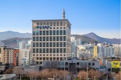 "잠실 현장 중국 국적 복면 경찰이 폭력"…허위정보 게시 40대 유튜버 검...

[부산=뉴스핌] 남동현 기자 = 잠실경기장 방화 징후 등 허위