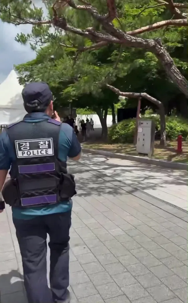 말투가 이상한 대한민국 경찰? ㄷㄷㄷㄷ https://t.co/pgmt9gIZio