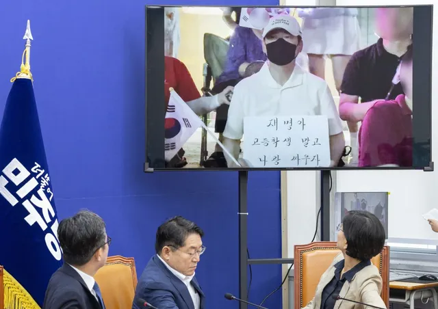 “부정선거” 피켓들고 광주 간 장동혁… “배째라 그만” 원로 폭발

장동혁 국민의힘 대표가 인천, 부산에 이어 15일 전남광주통합특별시에 내려가