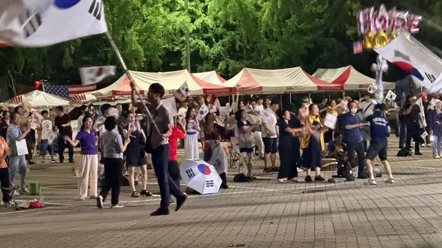 #올림픽 공원 현재 상황

심심하니? 
올림픽 공원으로 와봐

심나고 재미있어

파이팅!!!^^
