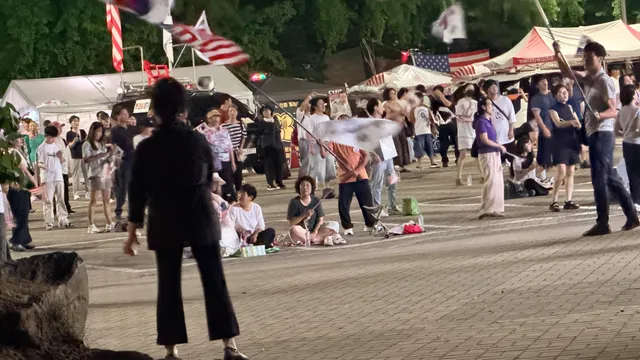 #올림픽 공원 현재 상황

심심하니? 
올림픽 공원으로 와봐

심나고 재미있어

파이팅!!!^^
