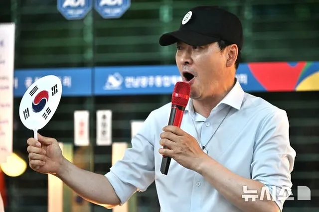 국민의힘 장동혁·정점식, "참정권 회복·민생 대책 촉구"

장동혁 국민의힘 당대표가 15일 오후 광주시선관위 앞에서 열린 보수 성향 단체 호남우