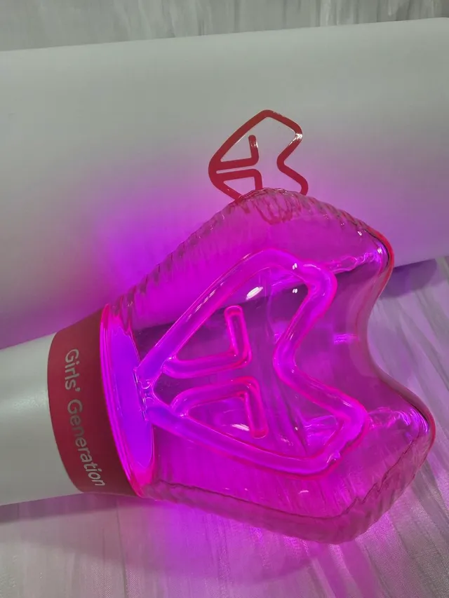 [#소녀시대]

▶️ 소녀시대 - OFFICIAL FANLIGHT 

위드뮤 잠실점에서 만나보세요! 𐔌՞⁔•͈ ·̫ •͈⁔՞𐦯

#Girls
