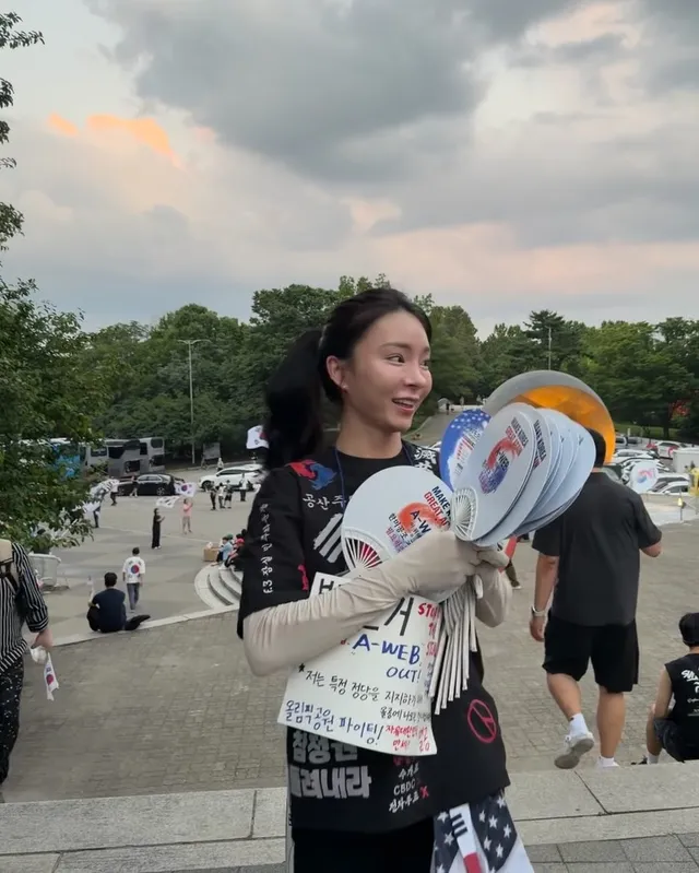 나 정말 궁금해서 그러는데 
올공 말고 요즘 유행이 뭐야?

어떻게 해야 내가 그대들의 알고리즘에 타고 들어가서
올공으로 데리고 올 수 있을까?